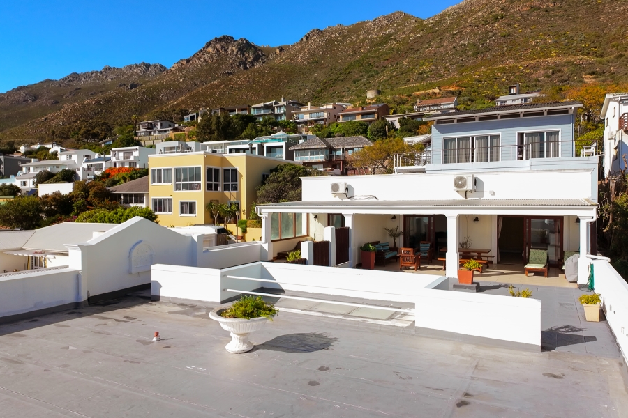 8 Bedroom Property for Sale in Gordons Bay Village Western Cape